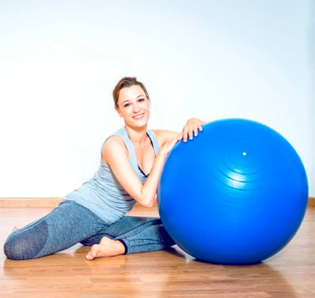 Gymnastik- und Yogaball 25 cm | Flexibel und bequem - Image 3
